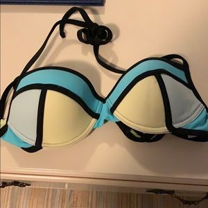 Bikini top
